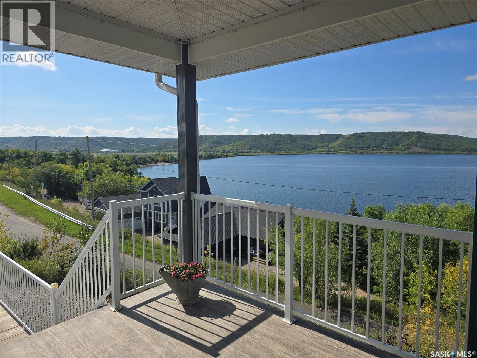 207 Criddle AVENUE, Crooked Lake — photo 3