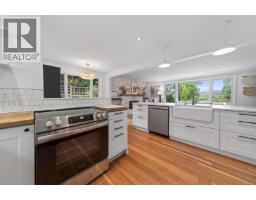 Kitchen - 5168 Santa Clara Ave, Saanich, BC V8Y1W4 Photo 15