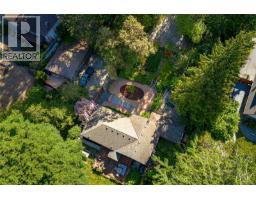 5168 Santa Clara Ave, Saanich, BC V8Y1W4 Photo 51