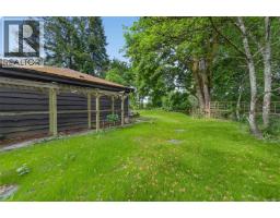 5168 Santa Clara Ave, Saanich, BC V8Y1W4 Photo 36