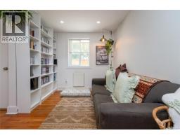 5168 Santa Clara Ave, Saanich, BC V8Y1W4 Photo 43