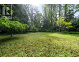 5168 Santa Clara Ave, Saanich, BC V8Y1W4 Photo 40