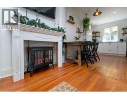 5168 Santa Clara Ave, Saanich, BC V8Y1W4 Photo 45