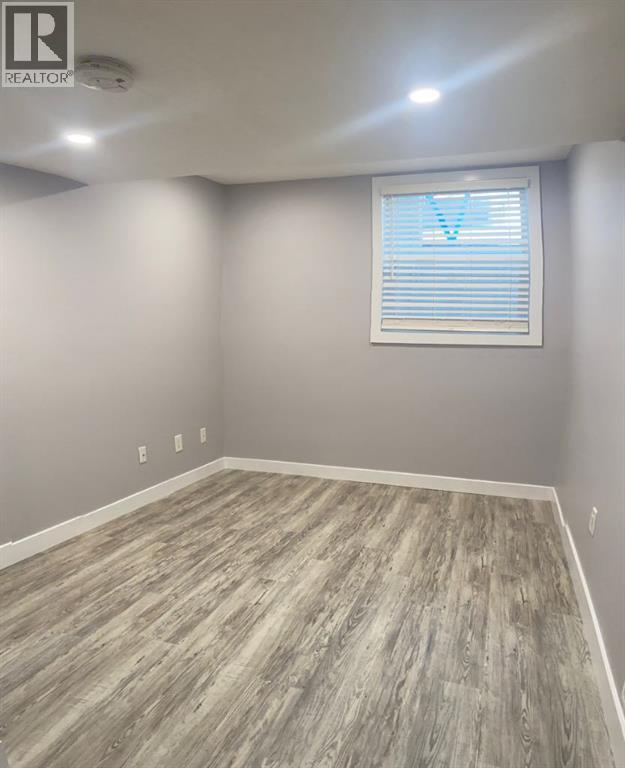 1826 34 Avenue SW - 24