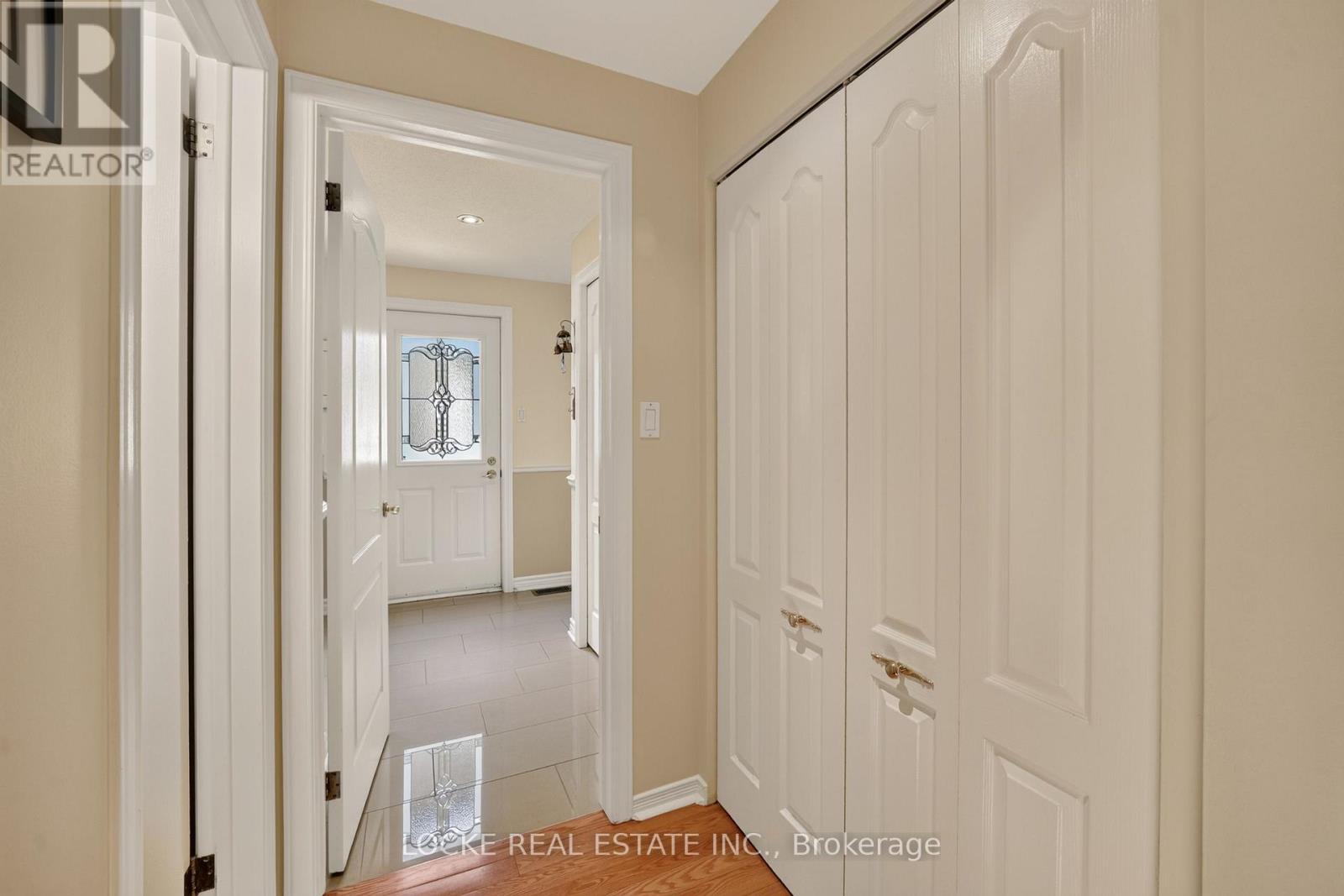 1672 DES RAVINS PLACE, Ottawa. Luxury613. By Peter Sagos - Image 21