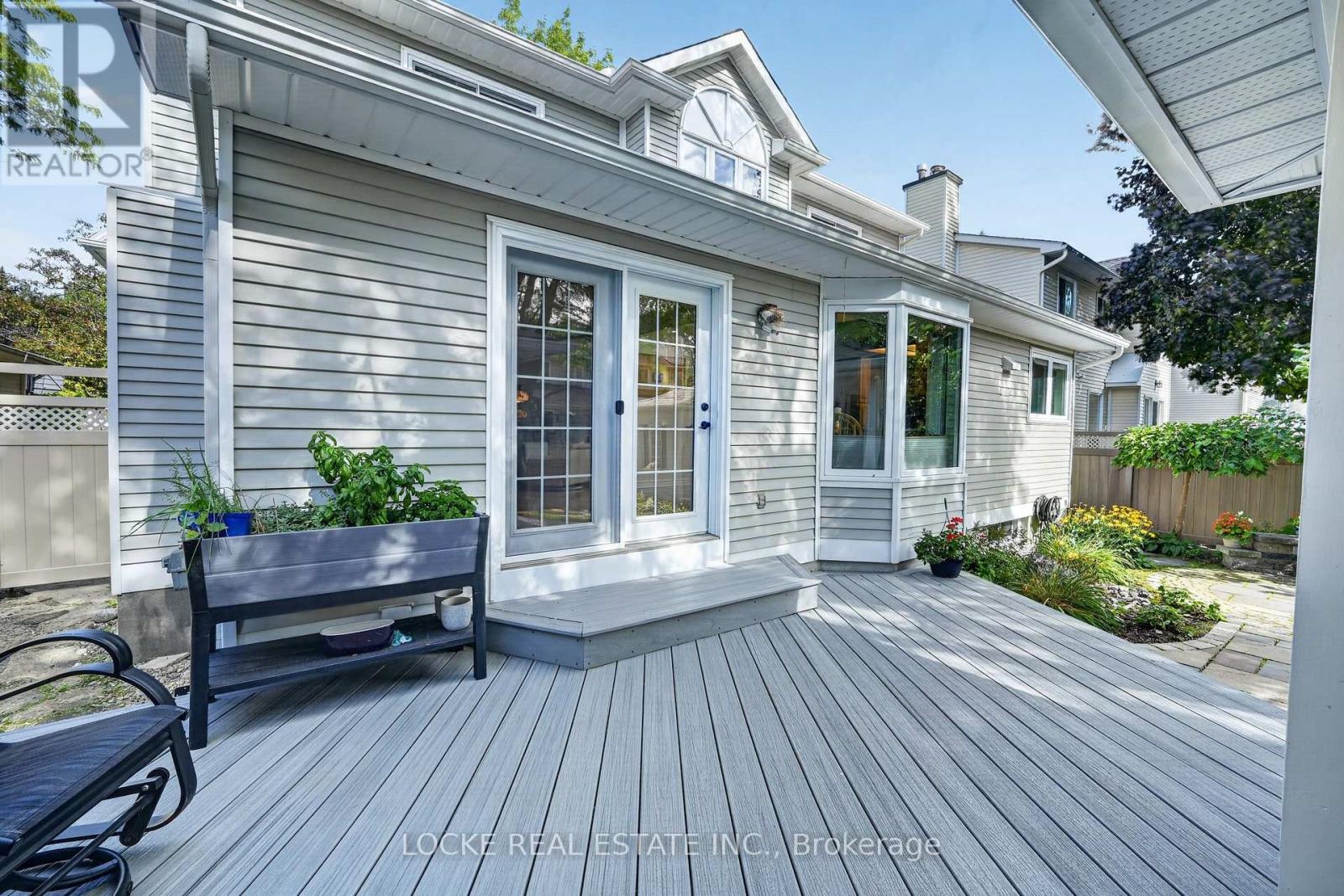 1672 DES RAVINS PLACE, Ottawa. Luxury613. By Peter Sagos - Image 41
