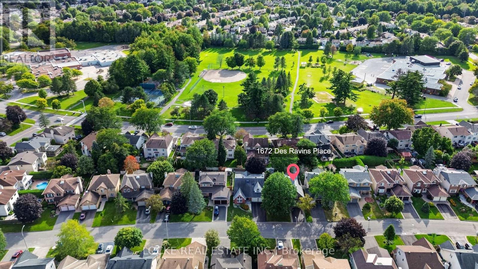 1672 DES RAVINS PLACE, Ottawa. Luxury613. By Peter Sagos - Image 50