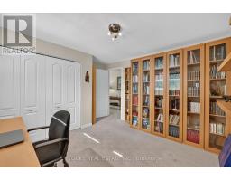 1672 Des Ravins Place, Ottawa, ON K1C6H7 Photo 34