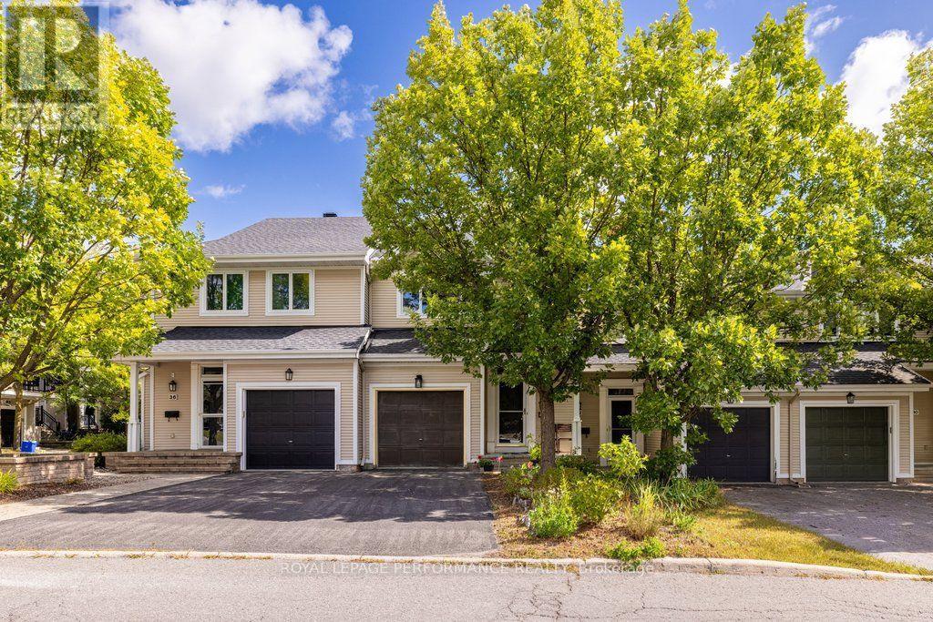 34 STEEL STREET, Ottawa