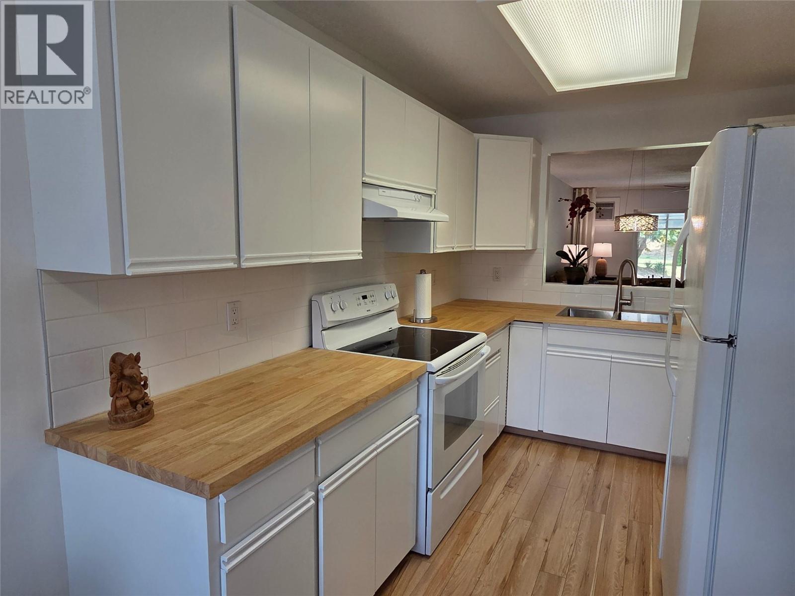 815 11th Avenue Unit# 16, Keremeos — photo 4