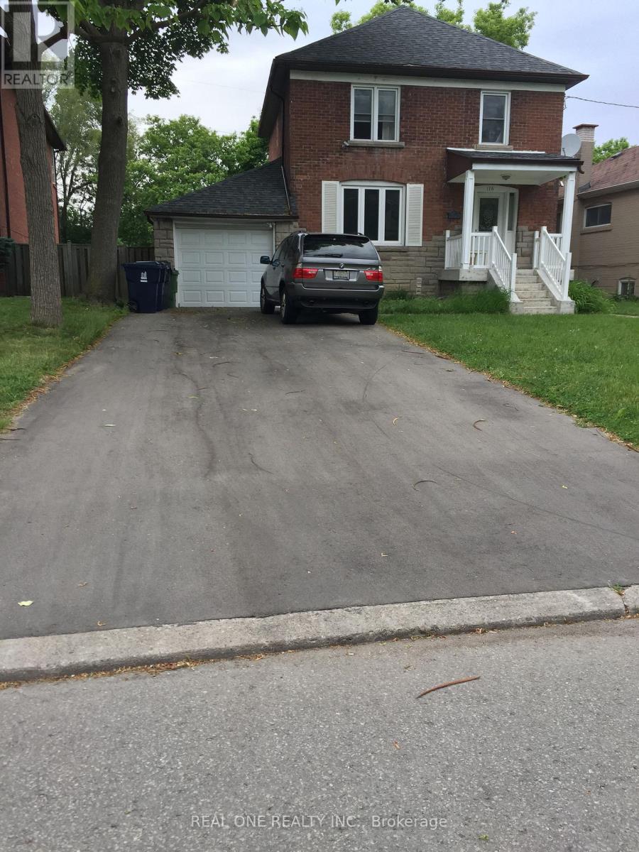 116 PEMBERTON AVENUE, Toronto (Newtonbrook East)
