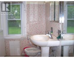 116 Pemberton Avenue, Toronto, ON M2M1Y5 Photo 13