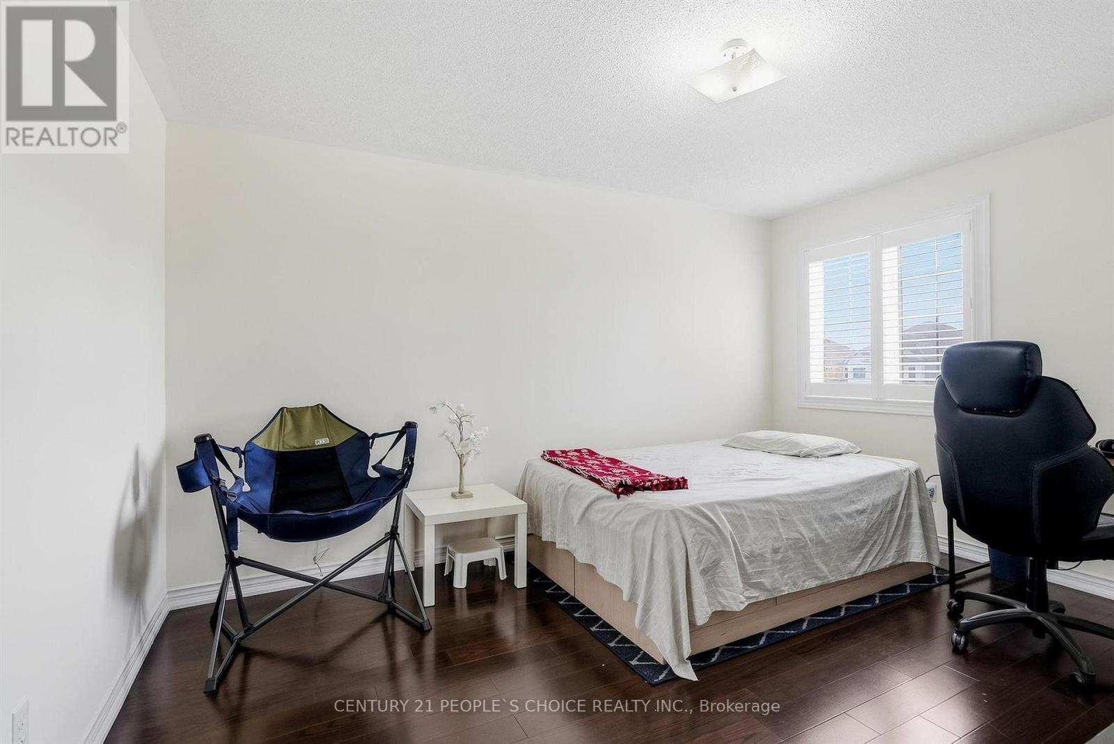 17 CHATTERSON Street, Whitby, ON photo 31