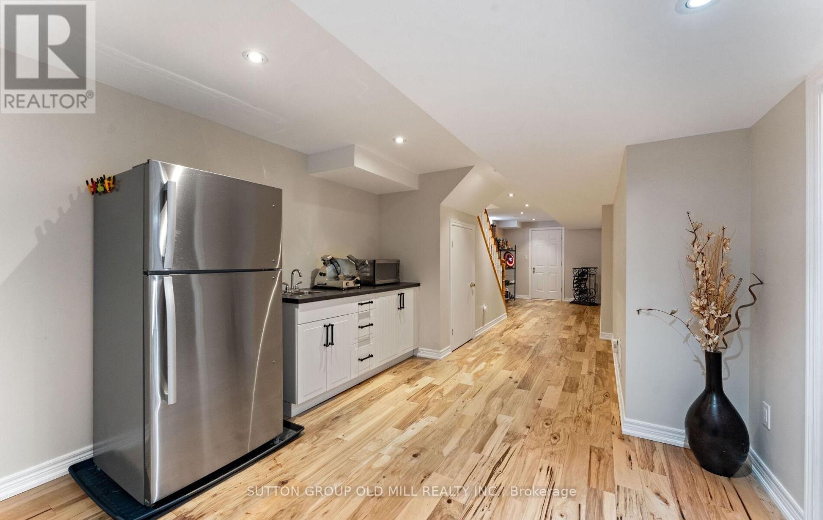 201 VELLORE PARK AVENUE - Image 36