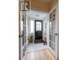 184 Forest Road thumbnail 4