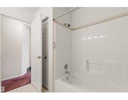 #12 3311 58 St Nw, Edmonton, AB T6L6X3 Photo 32