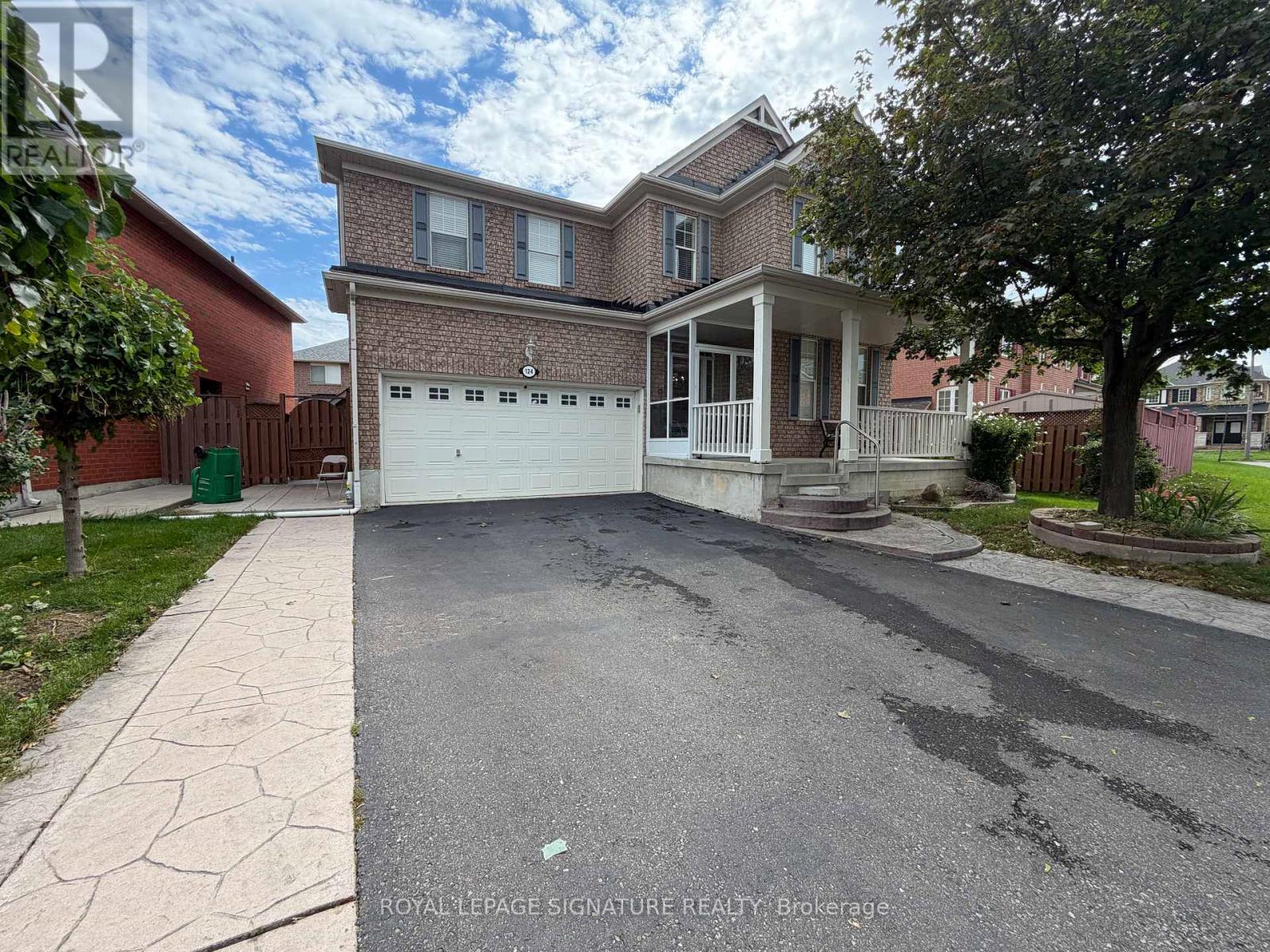 BSMT - 124 HERDWICK STREET, Brampton (Gore Industrial North) — photo 2