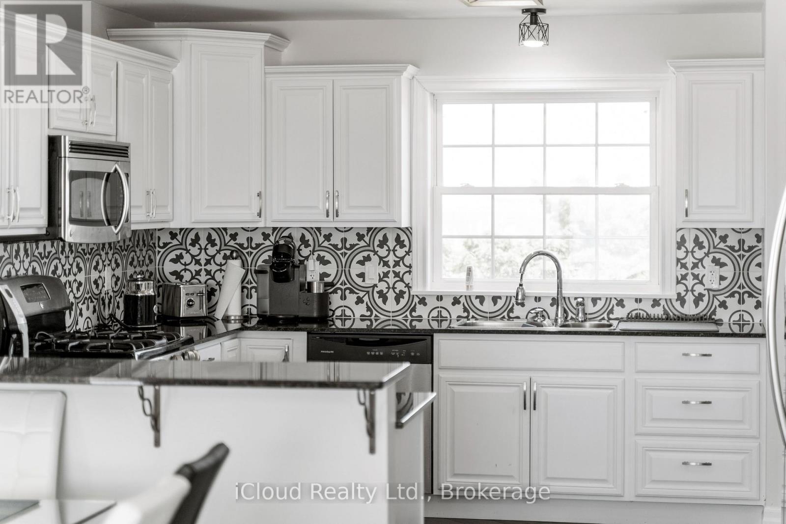 18172 ERIE SHORE DRIVE, Chatham-Kent (Blenheim) — photo 5