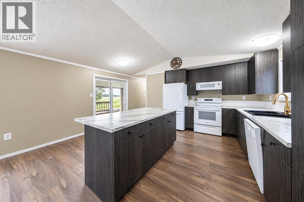 6506 52 Street - 13