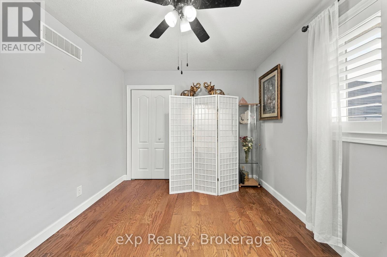 10 CHRISTOPHER COURT - Image 15