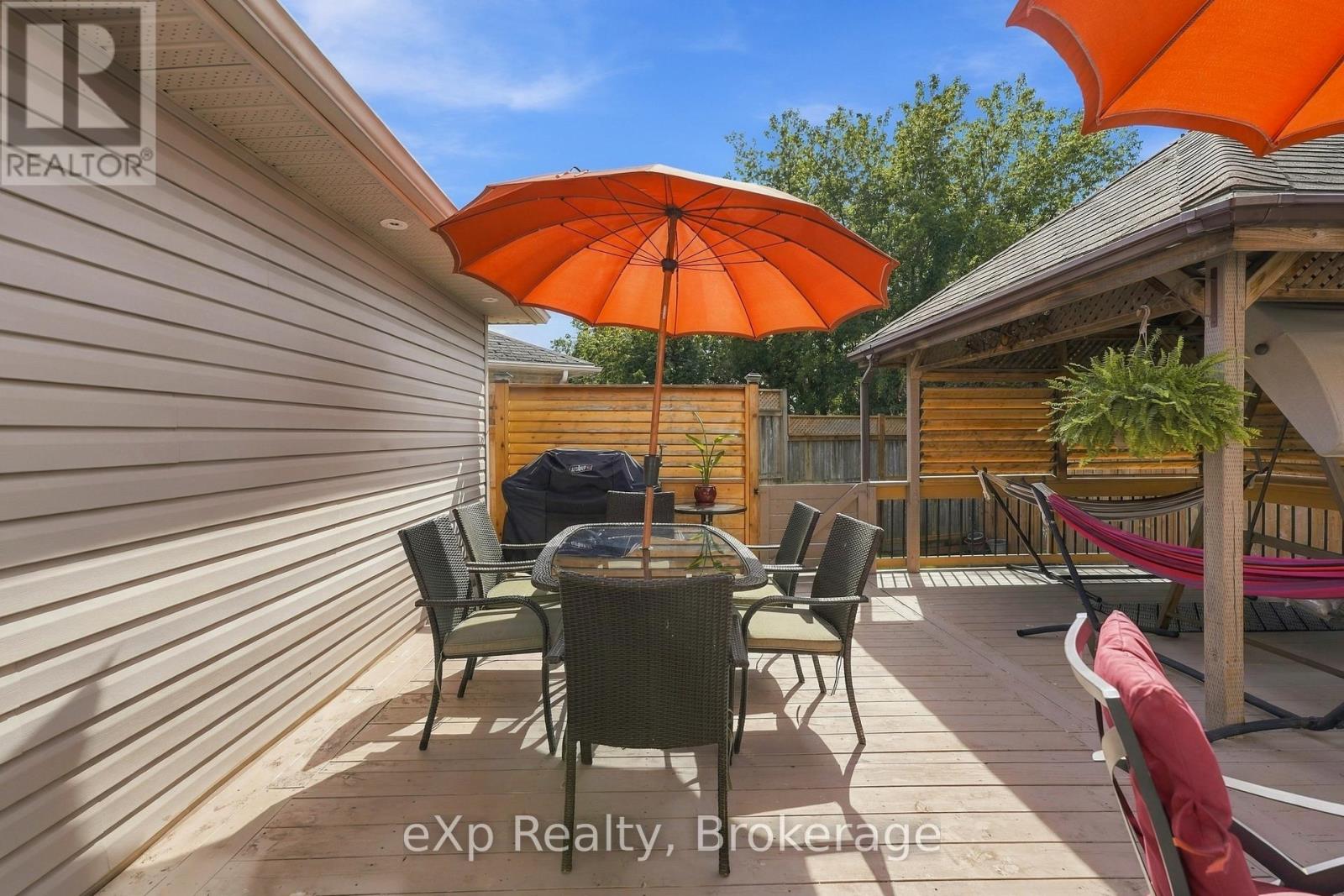10 CHRISTOPHER COURT - Image 34