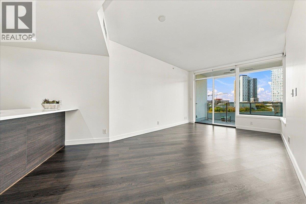 706 3557 SAWMILL CRESCENT, Vancouver — photo 4
