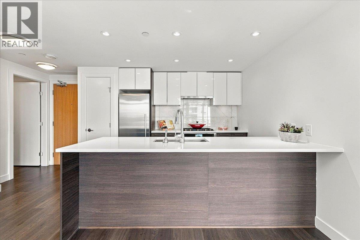 706 3557 SAWMILL CRESCENT, Vancouver — photo 9