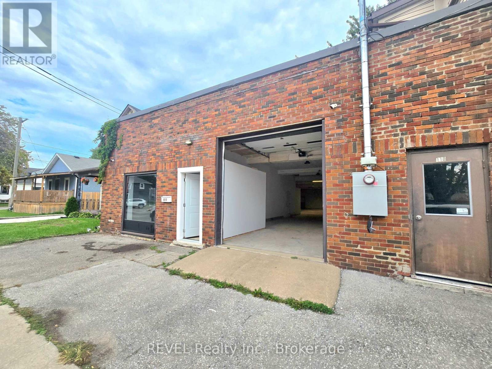 108 DUNCAN STREET, Welland (Lincoln/Crowland) — photo 4