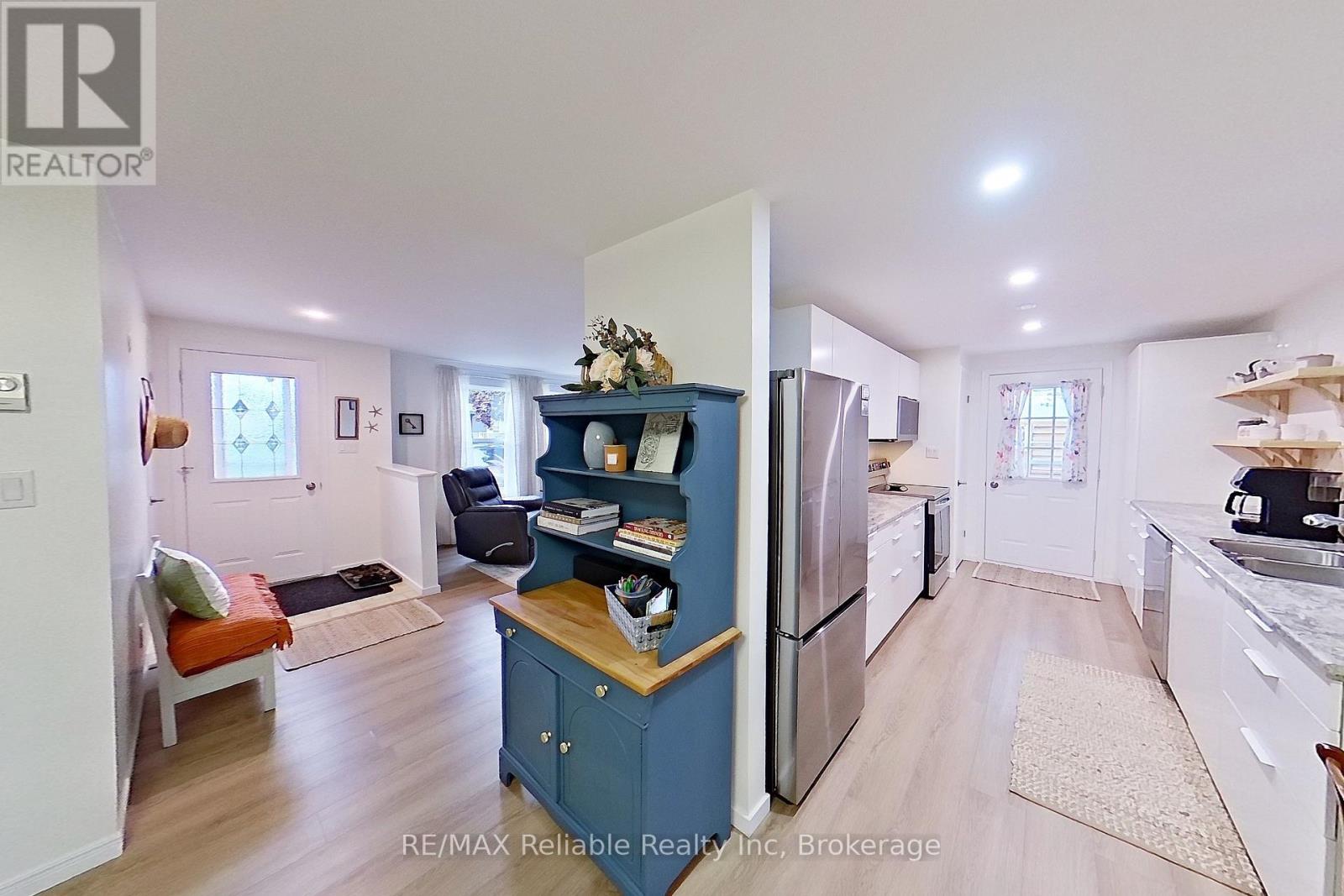 413 SHANNON BOULEVARD - Image 17