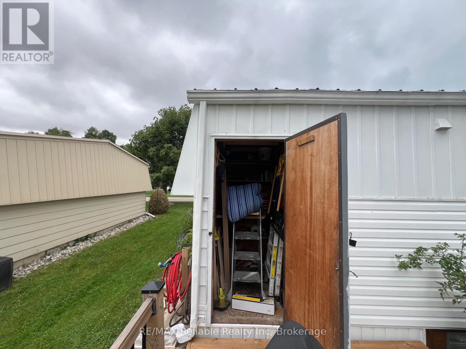 413 SHANNON BOULEVARD - Image 48