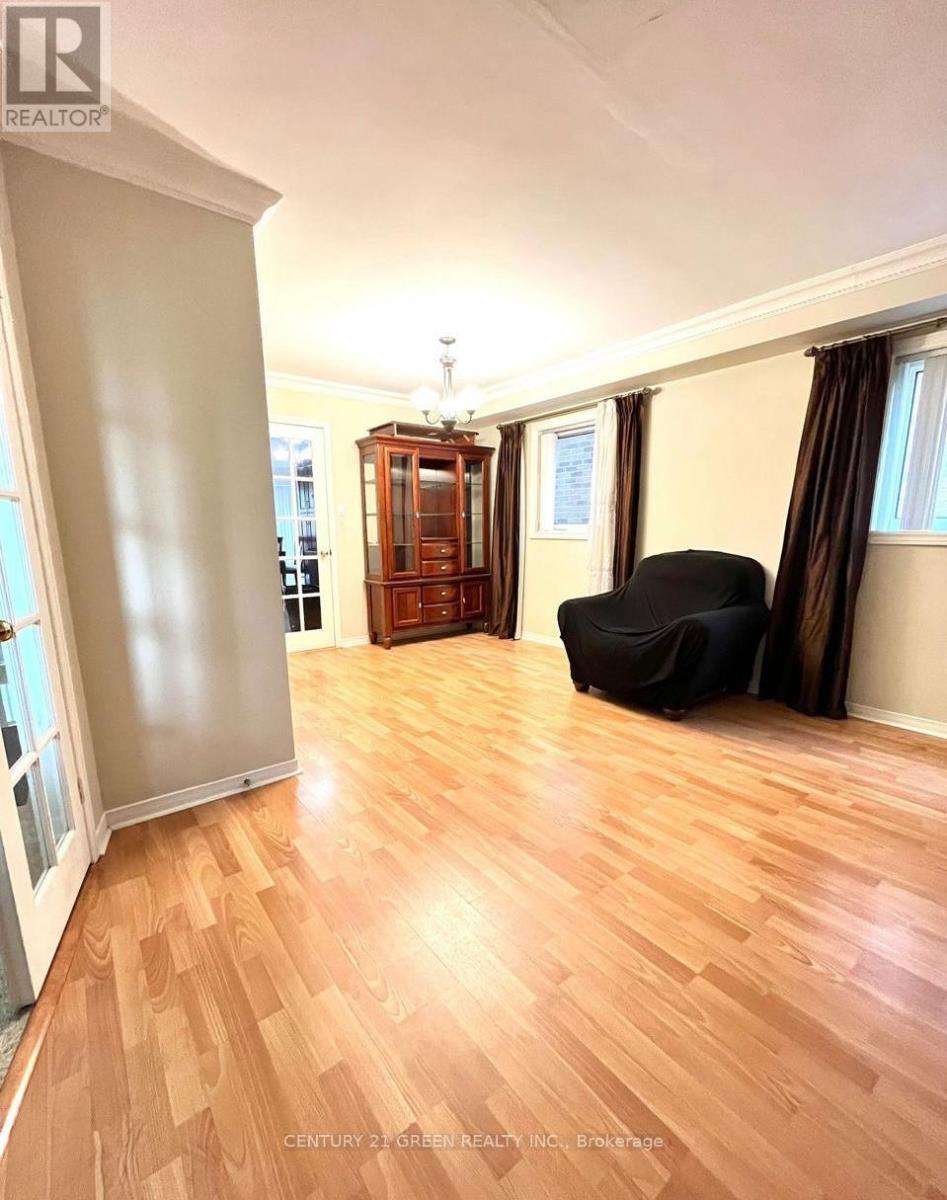 215 KINGKNOLL DRIVE - Image 10