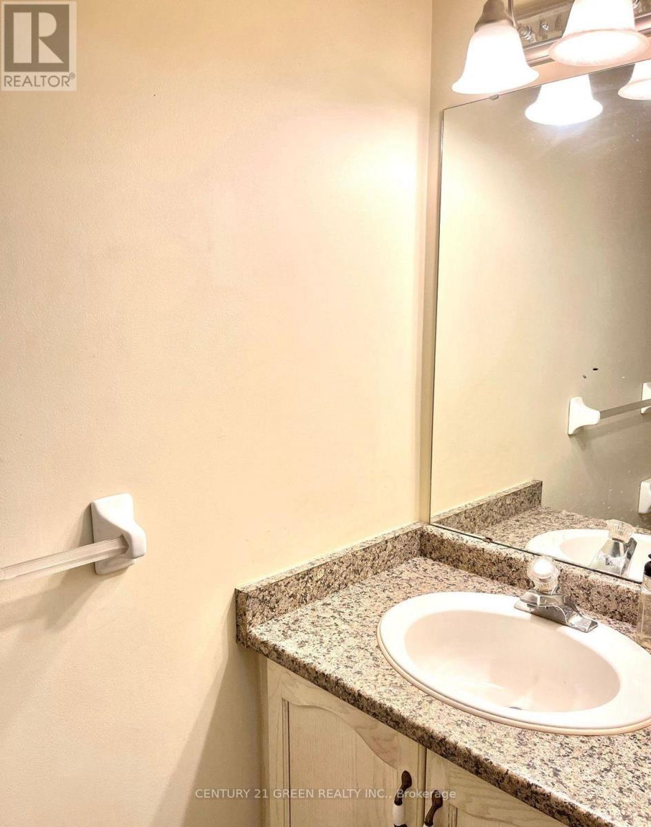 215 KINGKNOLL DRIVE - Image 12