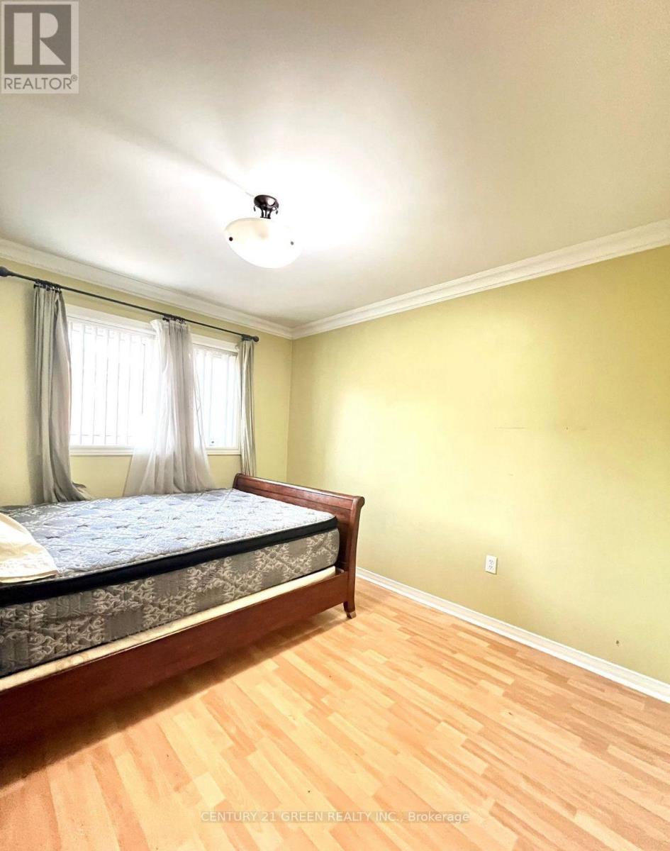 215 KINGKNOLL DRIVE - Image 13