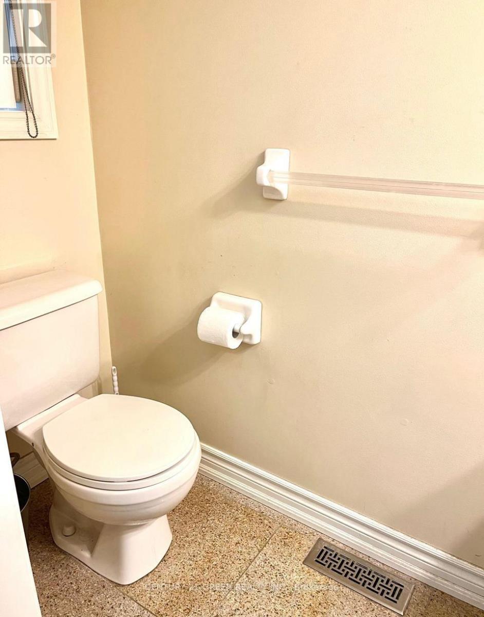 215 KINGKNOLL DRIVE - Image 20