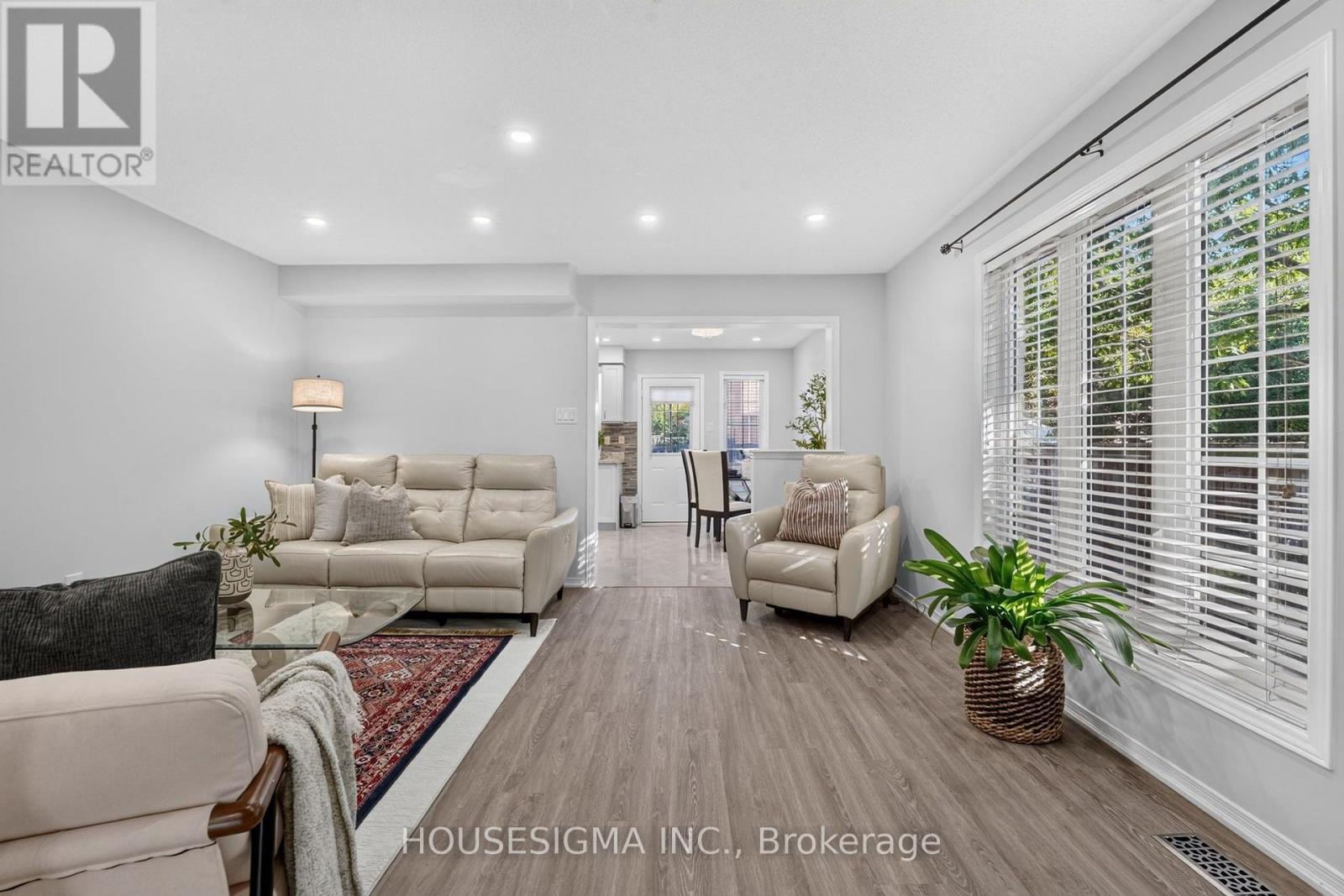 5261 PALMETTO PLACE - 8