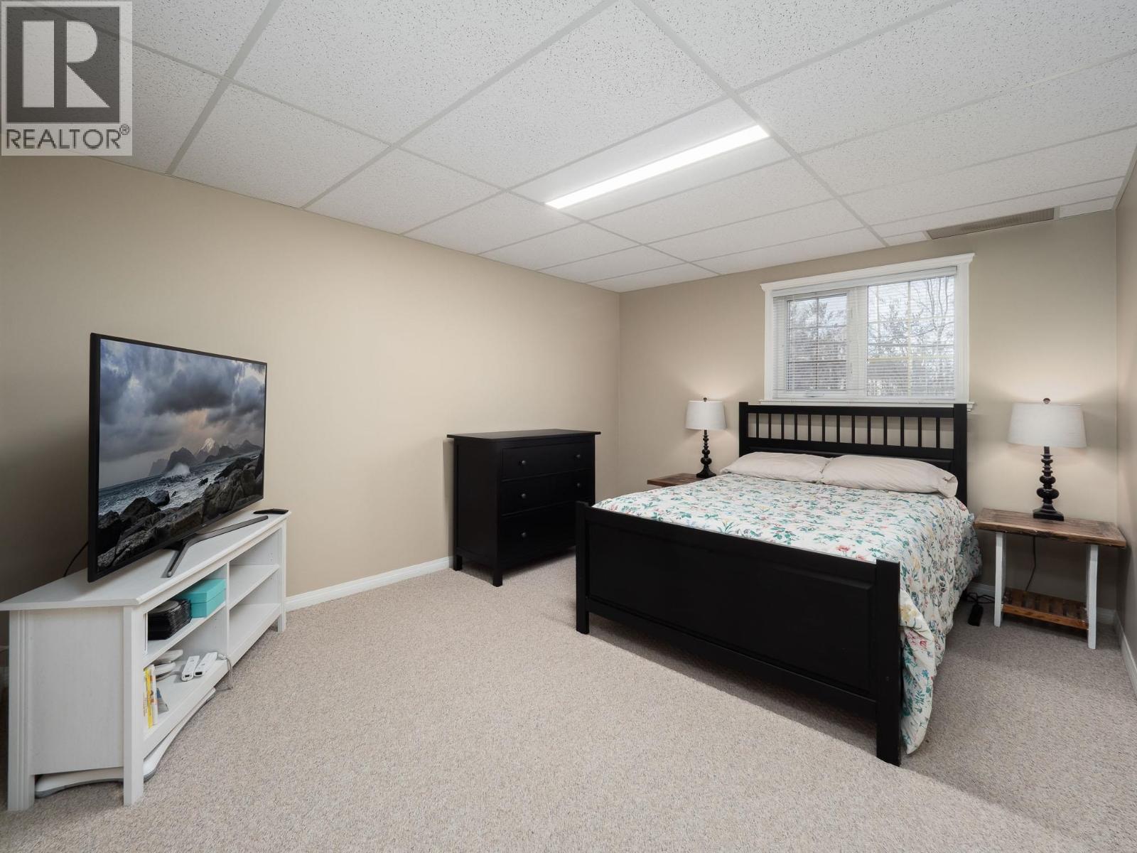 1585 EDMONTON STREET - 19