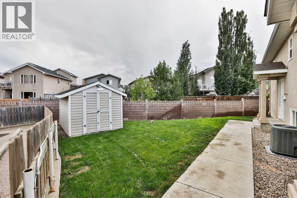 47 Highlands Place W, Lethbridge — photo 3