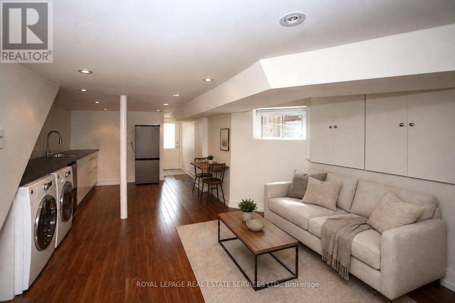 Photo of 506 Manning Avenue