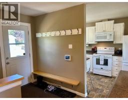 5208 W 54 Avenue, Fort Nelson, BC V0C1R0 Photo 32