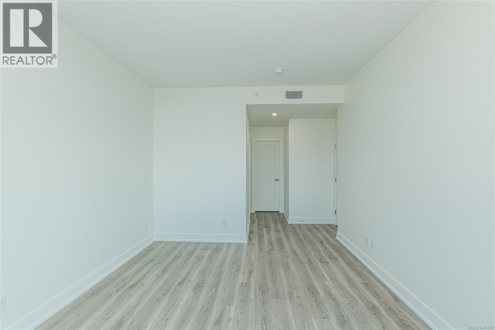 #905 1628 Store St - Image 24