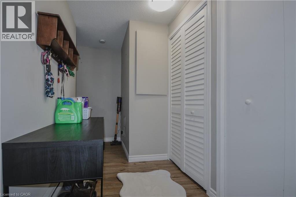 25 ELGIN Street N Unit# 2, Cambridge — photo 9