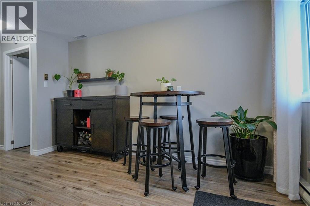 25 ELGIN Street N Unit# 2, Cambridge — photo 4