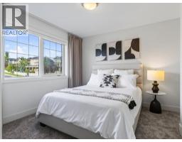 8729 14 Avenue Sw, Calgary, AB T3H5Y9 Photo 39