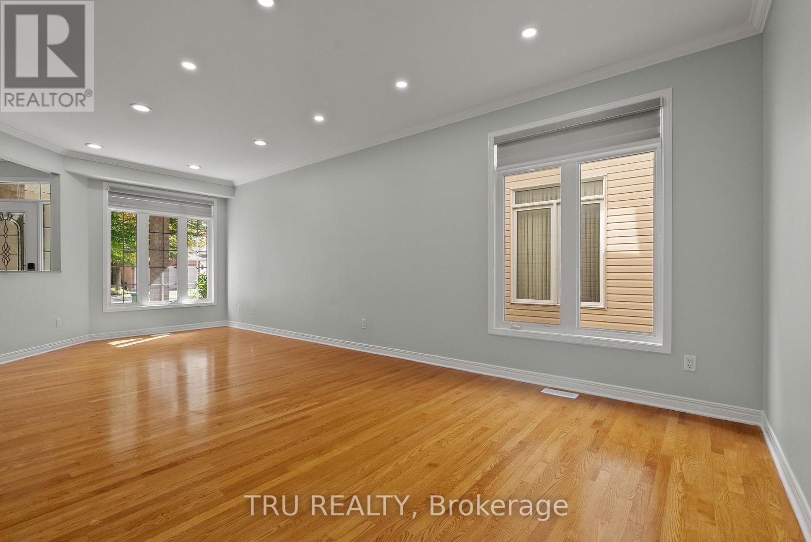27 UPMINSTER WAY - Image 10