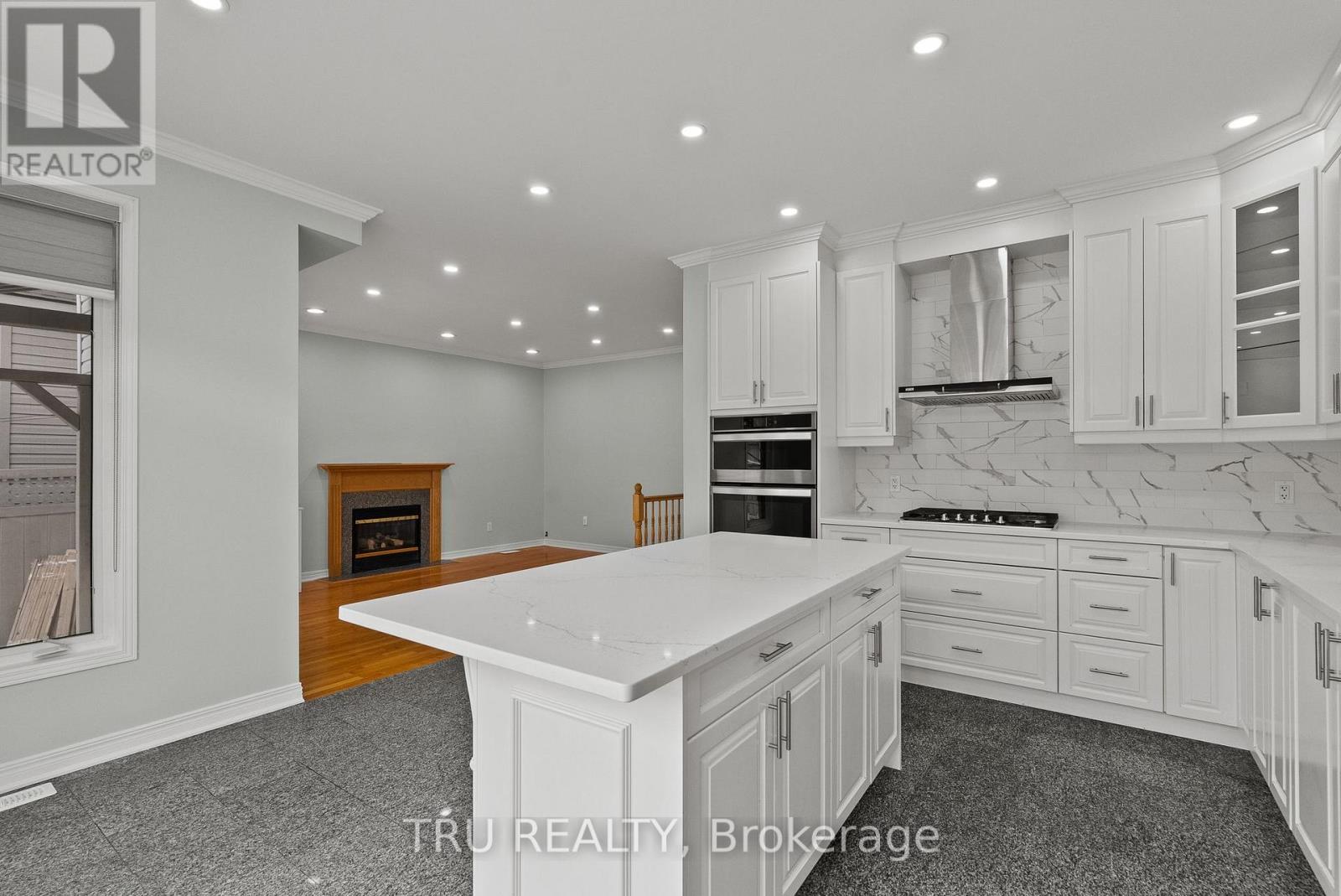 27 UPMINSTER WAY - Image 20