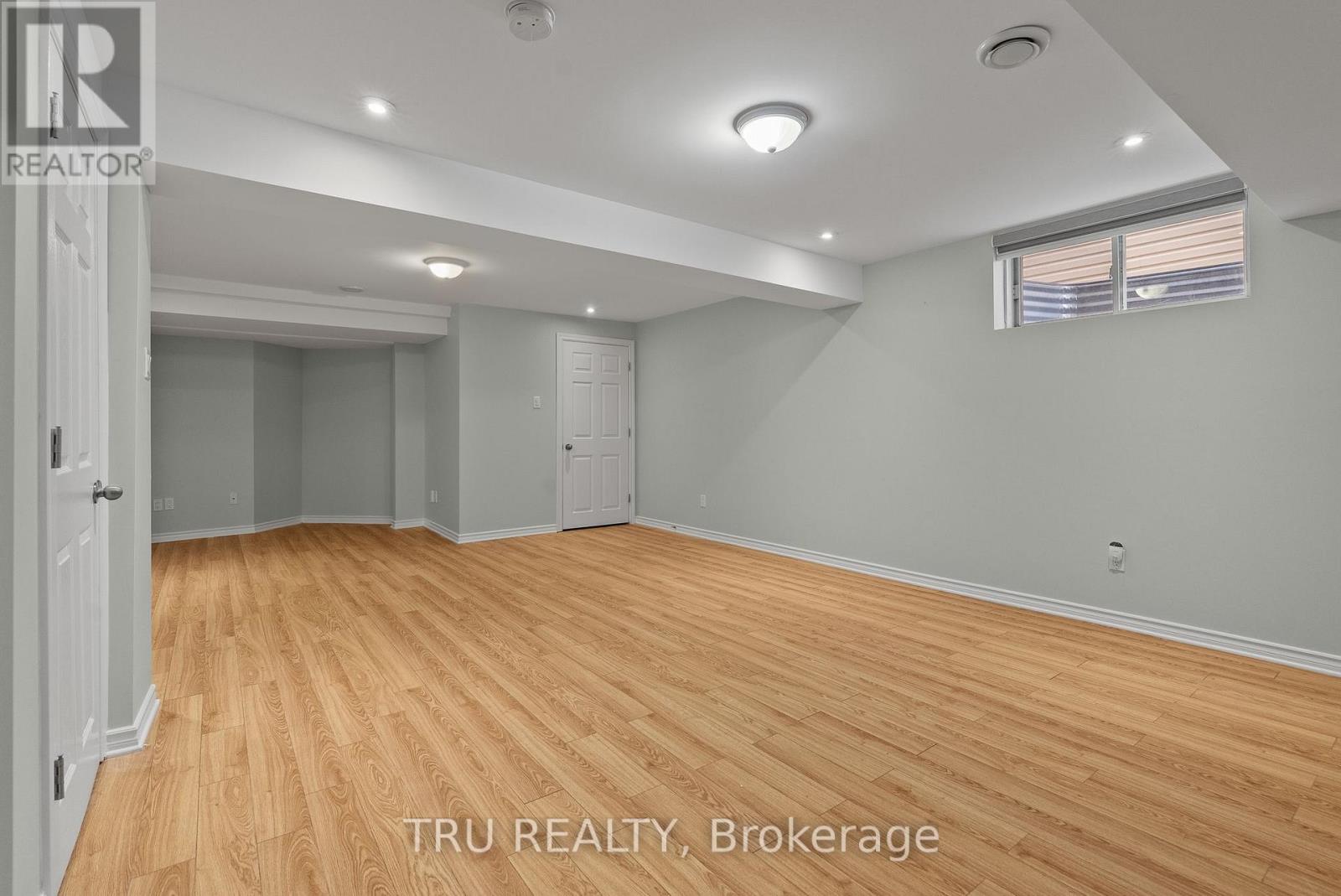 27 UPMINSTER WAY - Image 39