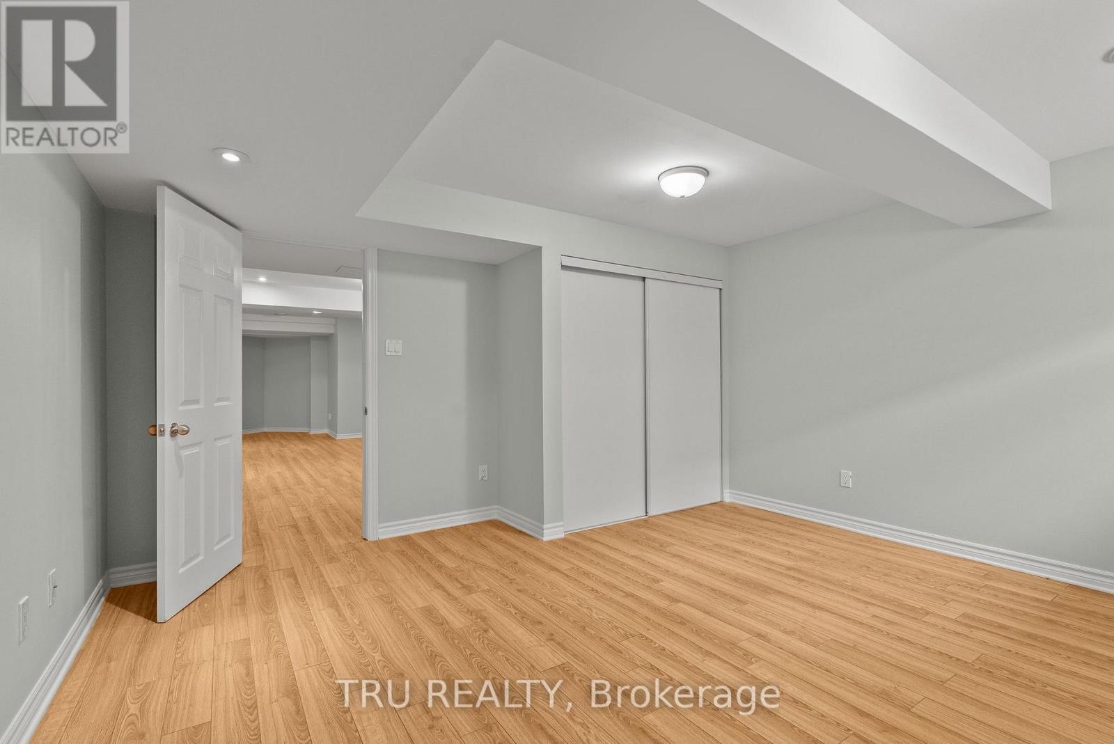 27 UPMINSTER WAY - Image 42