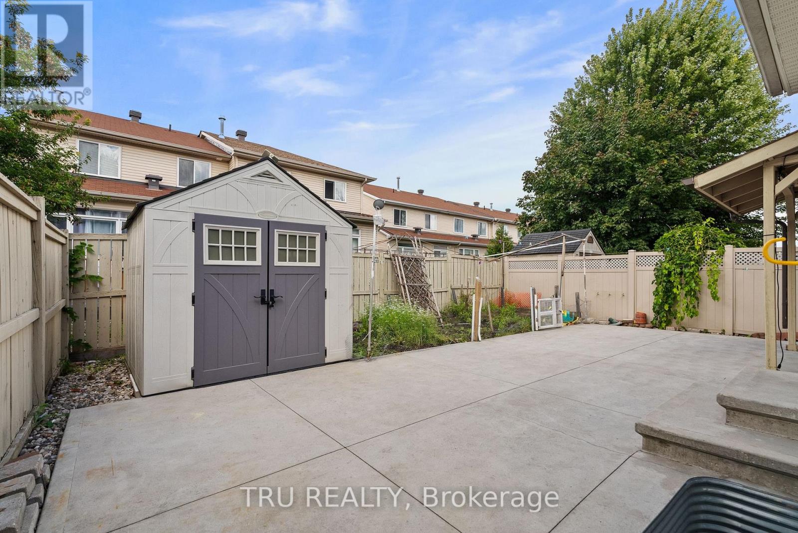 27 UPMINSTER WAY - Image 44