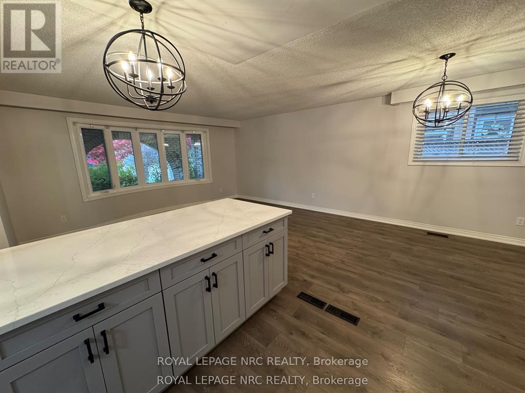 7 BLUE SPRUCE COURT, St. Catharines (Lakeport) — photo 9
