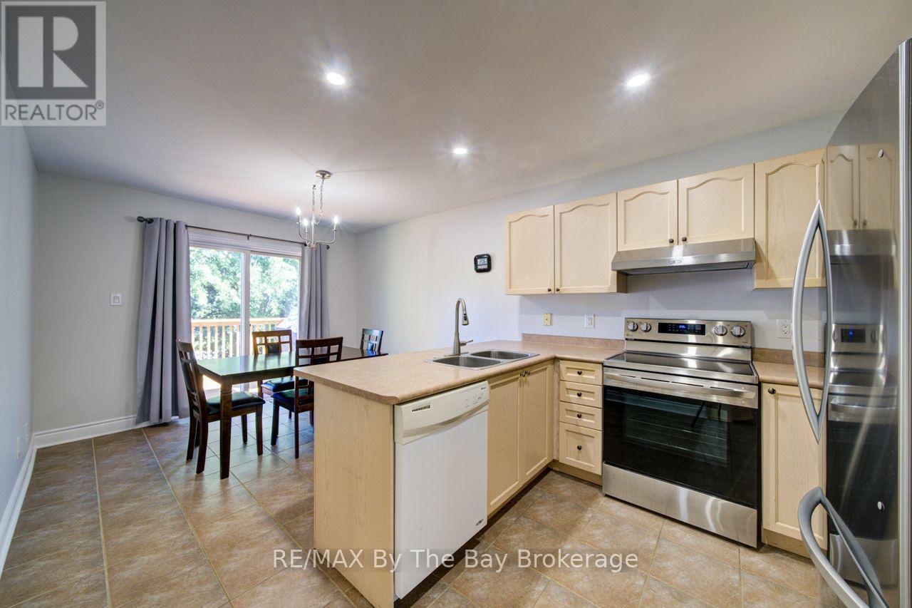 45 ROSE VALLEY WAY - 11